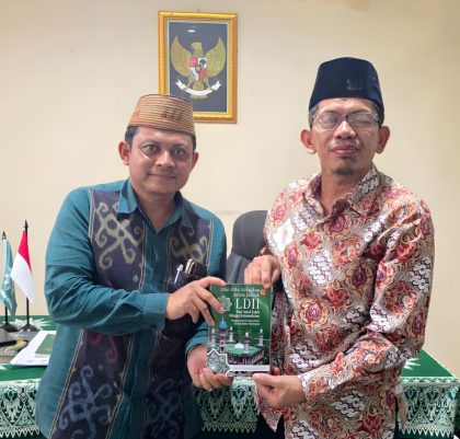Dosen Univ. PTIQ, Dr. Ahmad Ali Kunjungi Kantor PW Muhammadiyah Sulawesi Tengah