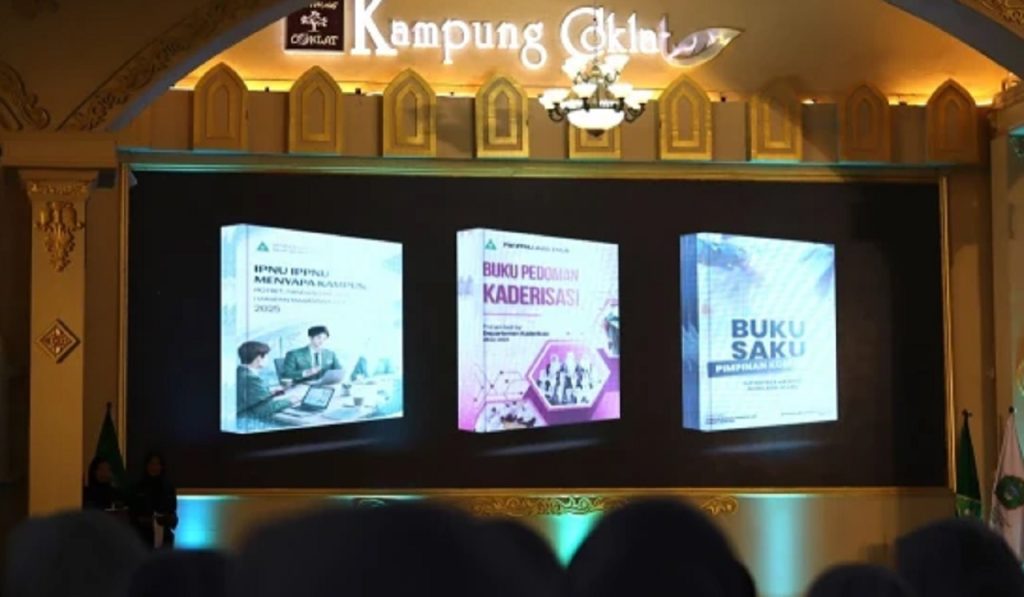 Pimpinan Wilayah (PW) Ikatan Pelajar Putri Nahdlatul Ulama (IPPNU) Jawa Timur resmi meluncurkan tujuh buku strategis, di antaranya buku tentang kebijakan organisasi di era disrupsi digital dan buku pedoman kaderisasi.