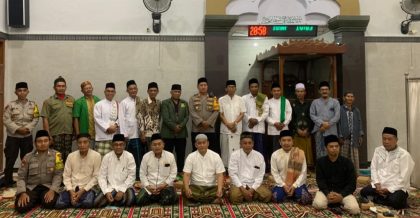 PC LDII Kesamben menghadiri Safari Ramadan 1447H yang diinisiasi oleh Forkopimcam Kesamben di Masjid Darussalam, Desa Jombatan, Kecamatan Kesamben. Acara ini digelar pada hari Jum'at, 27/2/2026.