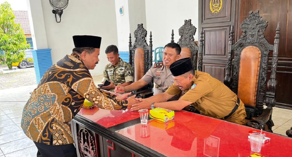 Perkuat Sinergi, PC LDII Mojoagung Hadiri Undangan Halal Bihalal Muspika di Pendopo Kecamatan Mojoagung pada Senin (30/03/2026)