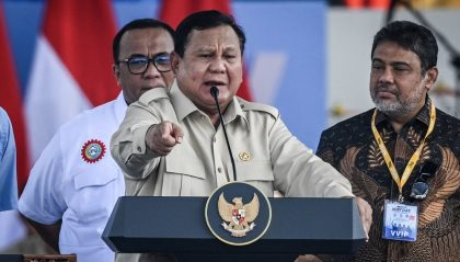 Pada Peringatan Hari Buruh Internasional yang diselenggarakan di kawasan Lapangan Silang Monumen Nasional, Jakarta, Jumat, 1 Mei 2026, Presiden Prabowo Subianto secara resmi menegaskan komitmen fundamental pemerintah dalam mereformasi struktur kesejahteraan para pengemudi transportasi daring atau ojek online