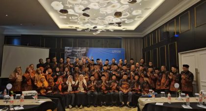 Majelis Ulama Indonesia (MUI) secara resmi memperkuat komitmennya dalam mempercepat perluasan sertifikasi halal dengan mengarahkan fokus pendampingan langsung ke tingkat akar rumput