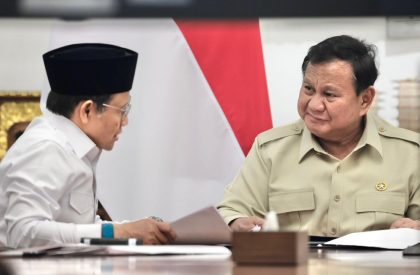 Menko PM Muhaimin Iskandar usai bertemu Presiden Prabowo di Istana Merdeka membahas UMKM dan kemiskinan